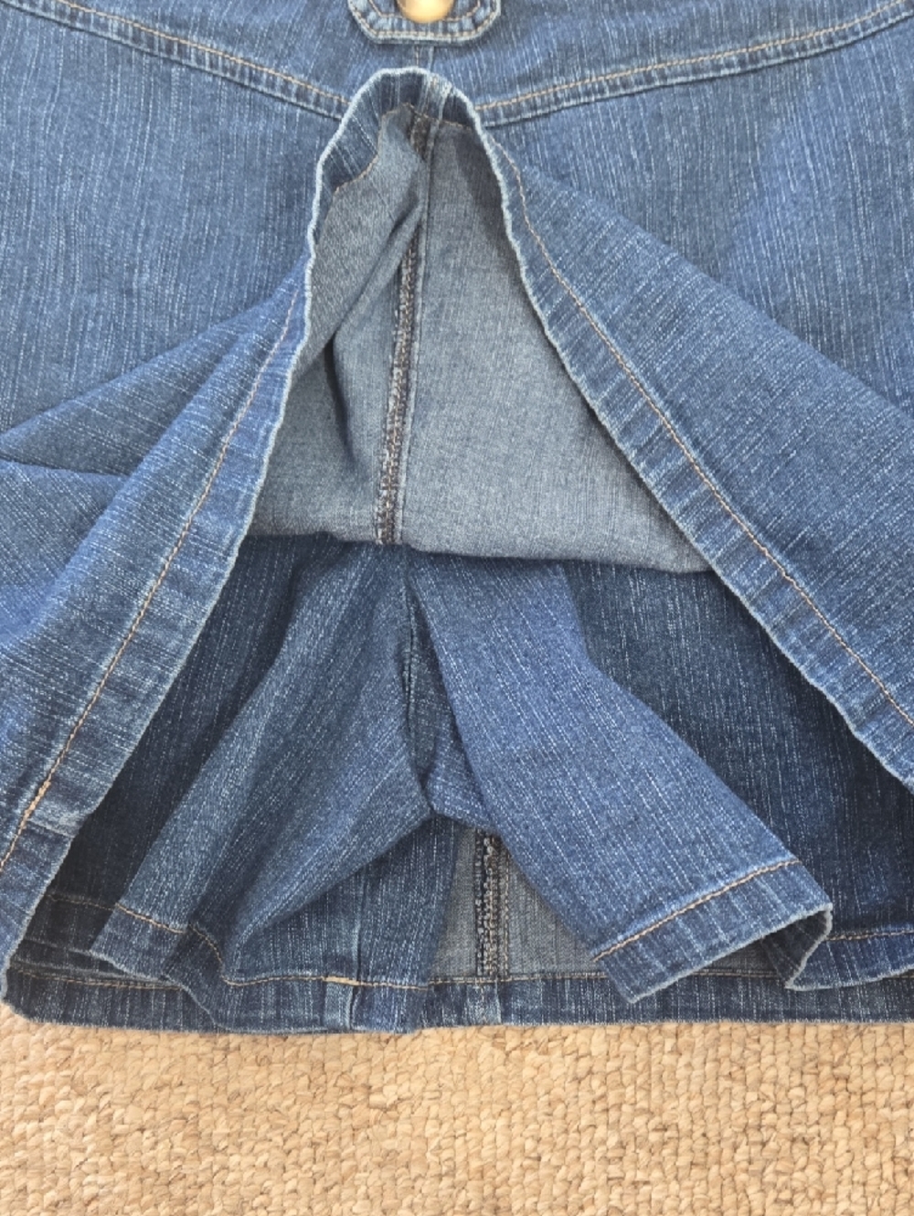 White Stag Blue Denim Mini Skort – Size 10 Y2K Retro Casual Style - Picture 9 of 10